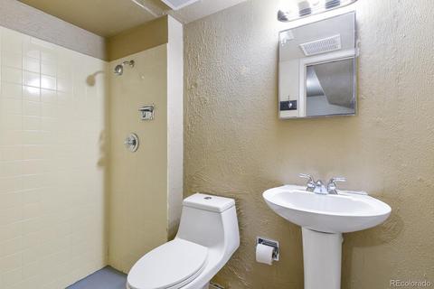 12214 E Berkeley Pl, Denver, CO 80239 photo 23