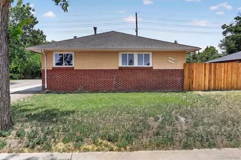 Exterior - 12920 E 13th Pl, Aurora, CO 80011 photo 3 of 4