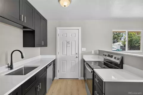 Kitchen - 12920 E 13th Pl, Aurora, CO 80011 photo 3 of 7