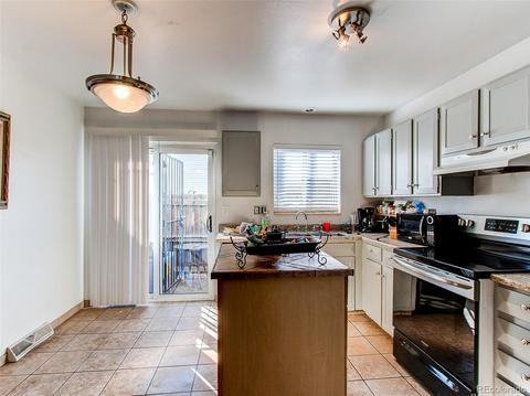15717 E 13th Pl, Aurora, CO 80011 photo 9