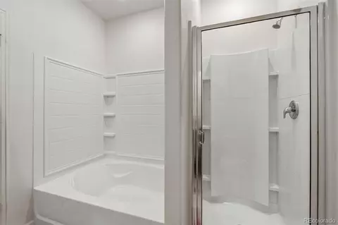 Bath - 319 Walnut St, Bennett, CO 80102 photo 2 of 4