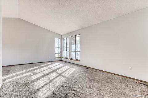 732 S Eagle St, Aurora, CO 80012 photo 4