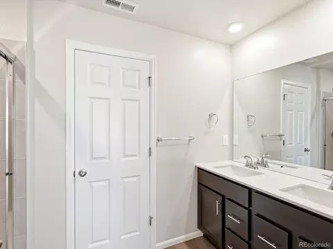 Bath - 2232 E 164th Ave, Thornton, CO 80602 photo 2 of 3