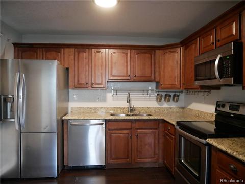 939 Wheeling St, Aurora, CO 80011 photo 5
