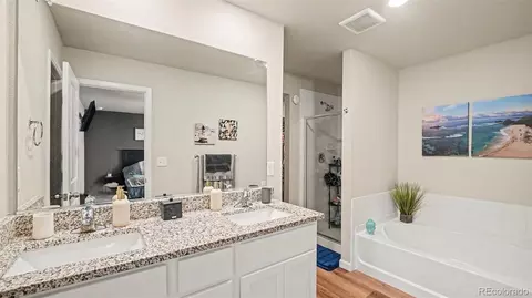 Bath - 7332 E Big Thompson Cir, Frederick, CO 80530 photo 1 of 3