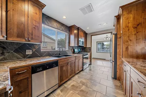 8581 Faraday St, Denver, CO 80229 photo 2