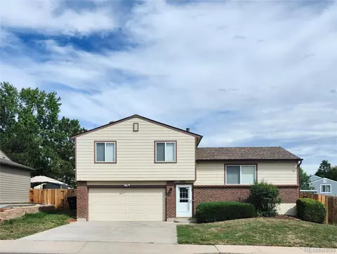5002 S Garland St, Littleton, CO 80123
