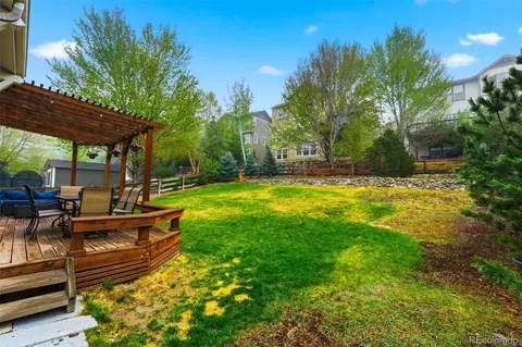 Exterior - 25295 E Park Crescent Dr, Aurora, CO 80016 photo 4 of 9
