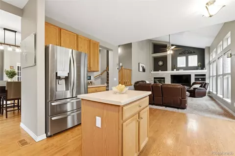 Kitchen - 25295 E Park Crescent Dr, Aurora, CO 80016 photo 4 of 5