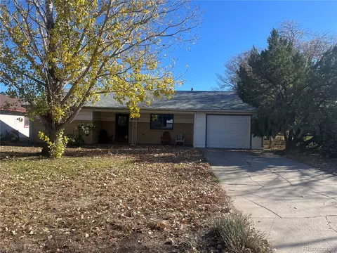 950 N 14th St, Burlington, CO 80807