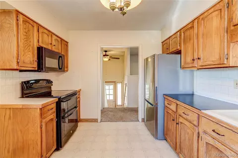 Kitchen - 6482 S Valley Dr, Morrison, CO 80465 photo 2 of 3