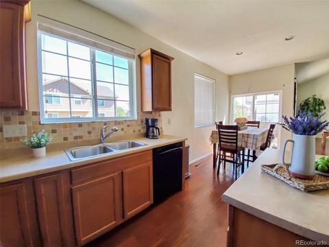 25871 E 3rd Pl, Aurora, CO 80018 photo 9