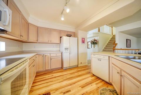 20201 E 40th Ave, Denver, CO 80249 photo 8