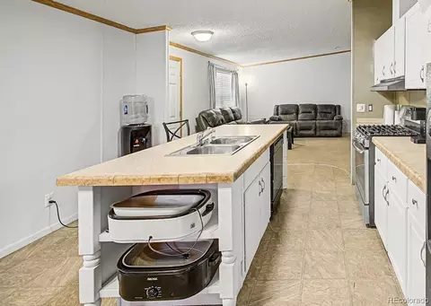 4211 E 100th Ave, Thornton, CO 80229 photo 4