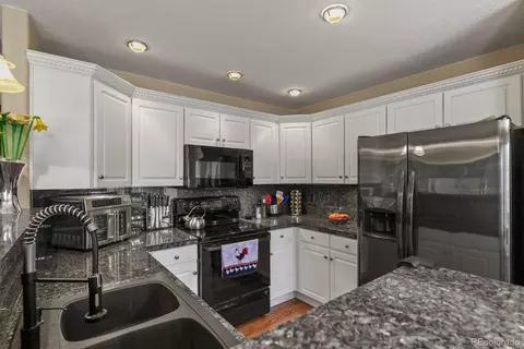 18291 E Caspian Pl, Aurora, CO 80013 photo 8