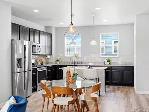 Kitchen - 4220 E Warren Ave #2, Denver, CO 80222 photo 5 of 6