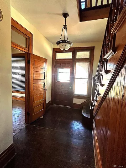 Entry Way - 531 E St, Salida, CO 81201 photo 4 of 10