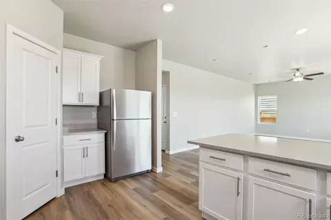 Kitchen - 48220 Shetland Dr, Bennett, CO 80102 photo 3 of 3