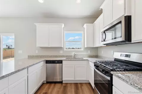 7403 E Big Thompson Cir, Frederick, CO 80530 photo 4