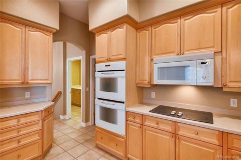22540 E Peakview Dr, Aurora, CO 80016 photo 8