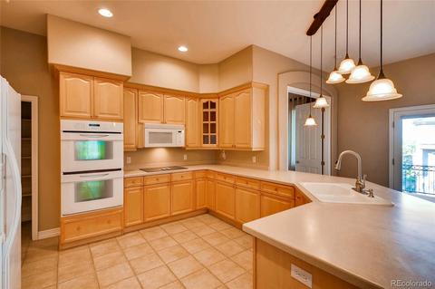 22540 E Peakview Dr, Aurora, CO 80016 photo 6