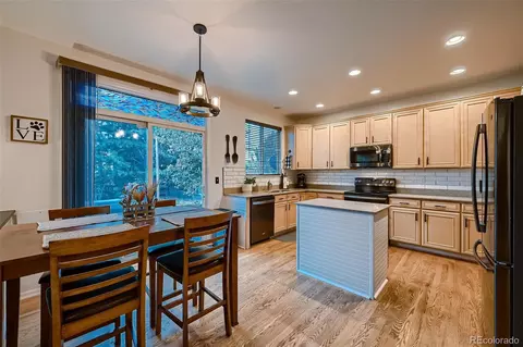 Kitchen - 17352 E Lake Ln, Aurora, CO 80016 photo 1 of 3