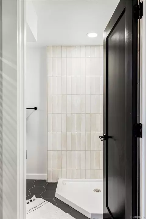Bath - 6865 Nelson St, Arvada, CO 80004 photo 5 of 5