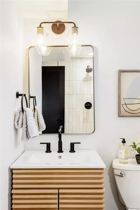 Bath - 6865 Nelson St, Arvada, CO 80004 photo 4 of 5