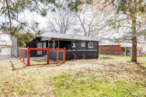 Exterior - 6865 Nelson St, Arvada, CO 80004 photo 6 of 6