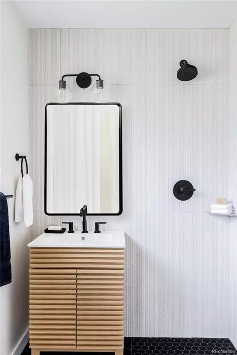 Bath - 6865 Nelson St, Arvada, CO 80004 photo 1 of 5