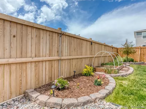 Exterior - 27827 E 8th Ave, Aurora, CO 80018 photo 6 of 11