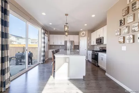 Kitchen - 27827 E 8th Ave, Aurora, CO 80018 photo 1 of 3