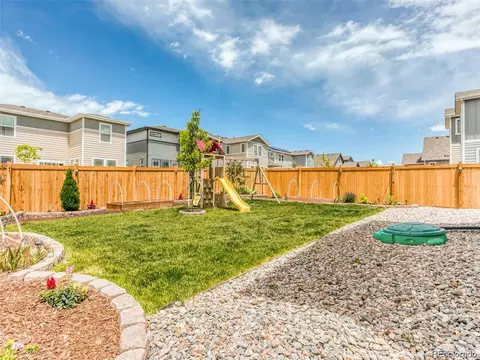 Exterior - 27827 E 8th Ave, Aurora, CO 80018 photo 8 of 11