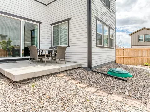 Exterior - 27827 E 8th Ave, Aurora, CO 80018 photo 5 of 11