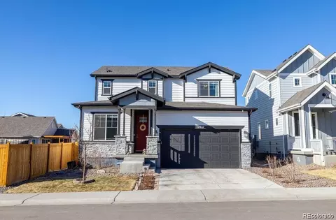 Exterior - 27827 E 8th Ave, Aurora, CO 80018 photo 10 of 11