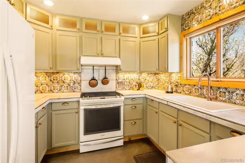 Kitchen - 1174 Golden Eagle Trl, Crestone, CO 81131 photo 2 of 3