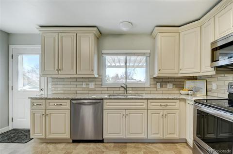 4400 E 109th Ave, Thornton, CO 80233 photo 11