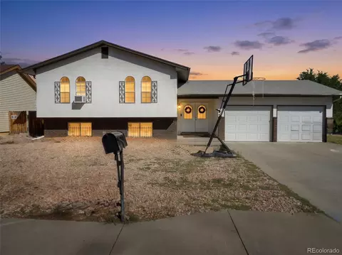 13 Remington Ct, Pueblo, CO 81008