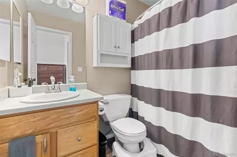 Bath - 4527 E 94th Dr, Thornton, CO 80229 photo 3 of 4