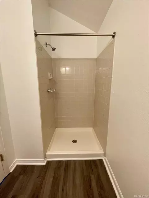 Bath - 17437 E Rice Cir #B, Aurora, CO 80015 photo 3 of 4