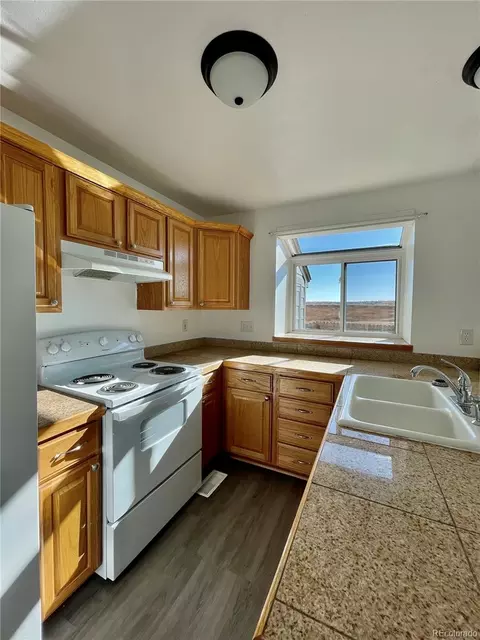 Kitchen - 17437 E Rice Cir #B, Aurora, CO 80015 photo 3 of 3