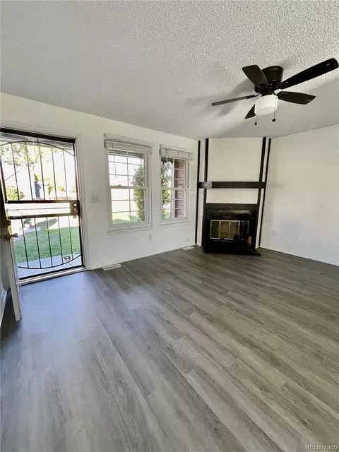 Living - 17437 E Rice Cir #B, Aurora, CO 80015 photo 4 of 5