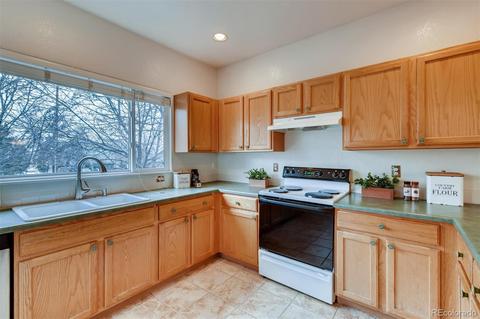 7981 E Harvard Cir, Denver, CO 80231 photo 11