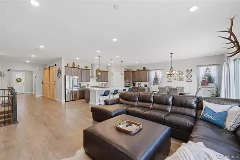 12568 Beacon St, Longmont, CO 80504 photo 8