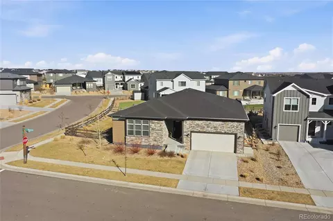 12568 Beacon St, Longmont, CO 80504 photo 2