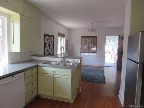 2524 Gray St, Edgewater, CO 80214 photo 9