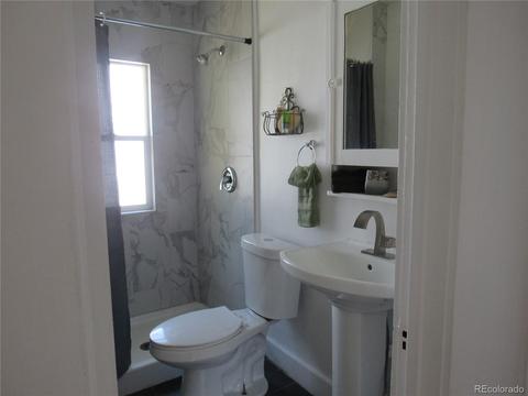 2524 Gray St, Edgewater, CO 80214 photo 4