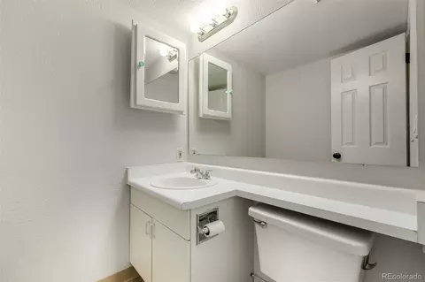 Bath - 7434 Singing Hills Ct, Boulder, CO 80301 photo 1 of 3