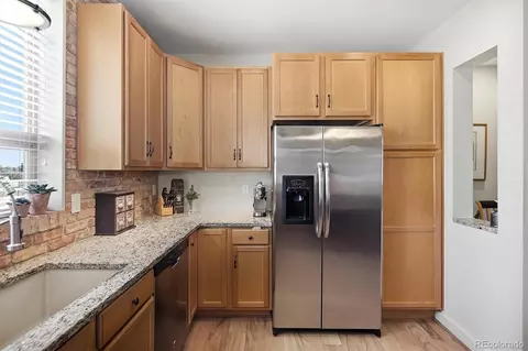 Kitchen - 8256 E 24th Dr, Denver, CO 80238 photo 4 of 5