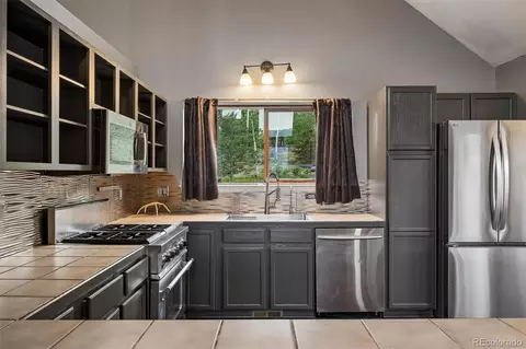 Kitchen - 76 Highlands Dr, Bailey, CO 80421 photo 2 of 3